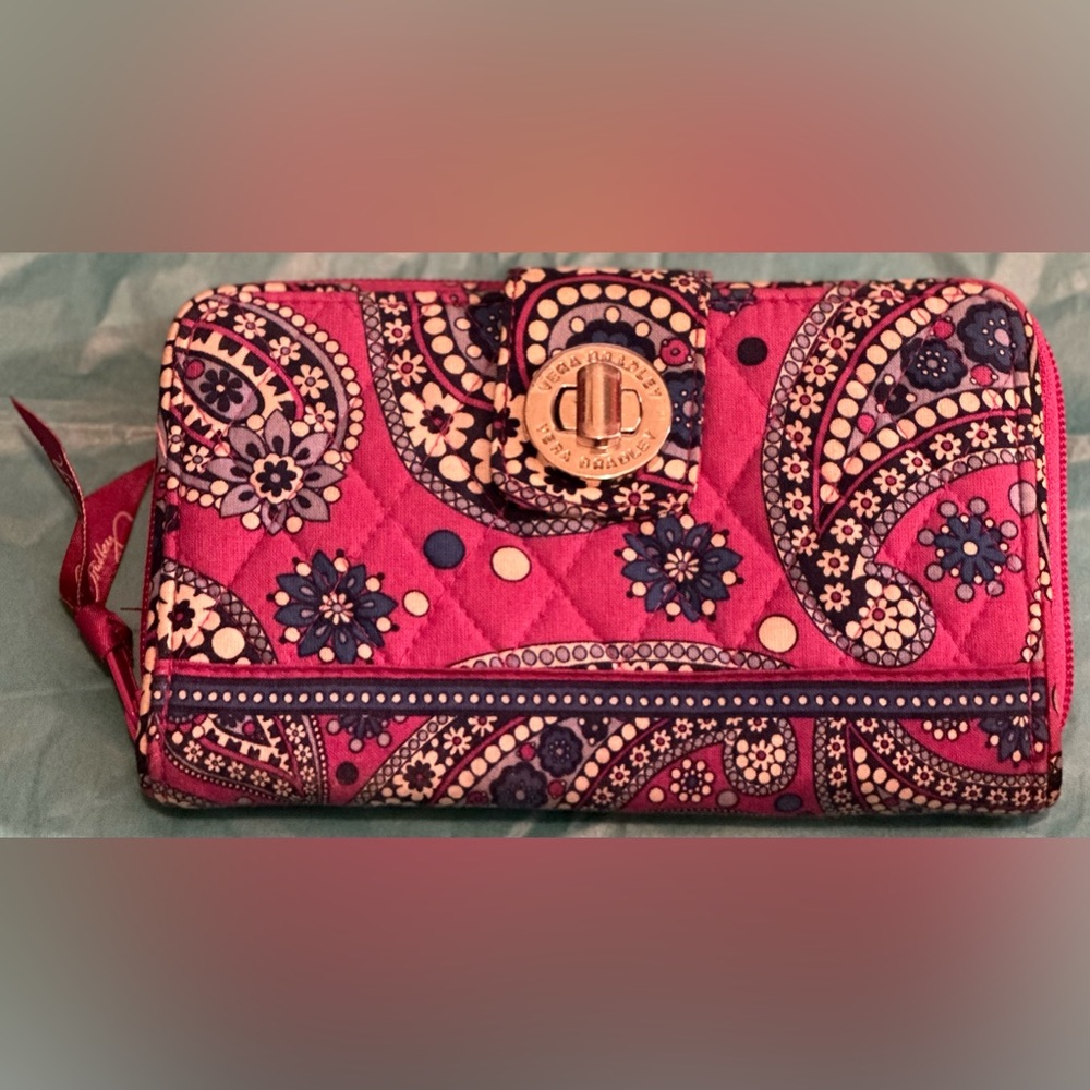 EUC Vera Bradley Wallet